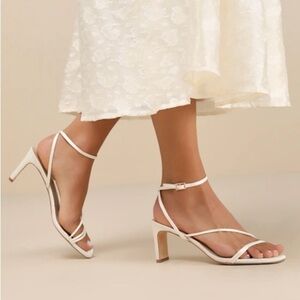 Lulus Kierha White Satin Strappy Low 3” Block Heels Bridal Wedding New 8 Women’s